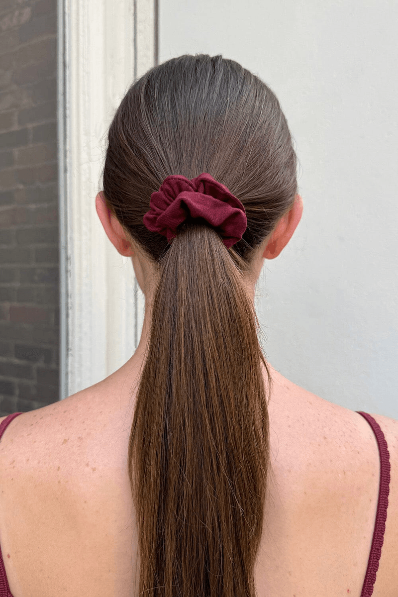 Brandy Melville Basic Scrunchie Burgundy