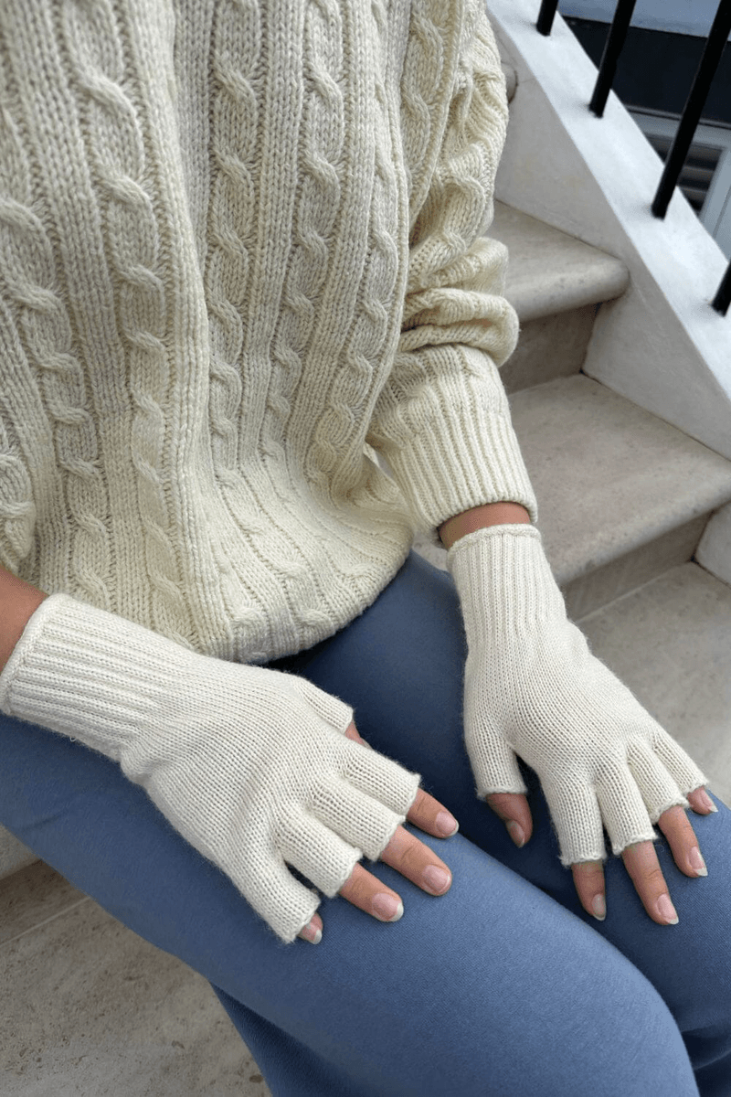 Brandy Melville Fingerless Wool Gloves Ivory