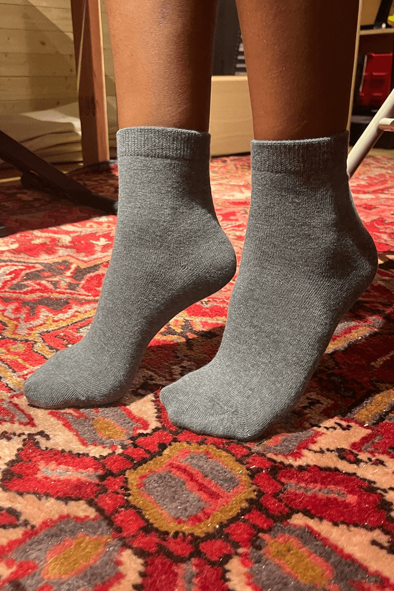 Brandy Melville Basic Socks Dark Heather Grey