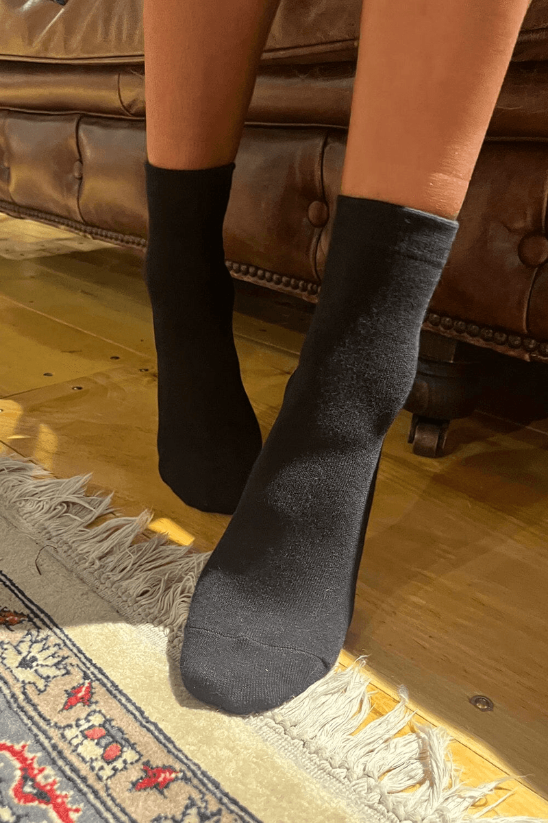 Brandy Melville Basic Socks Black