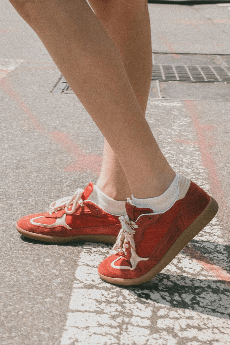 Brandy Melville Basic Ankle Socks Natural White