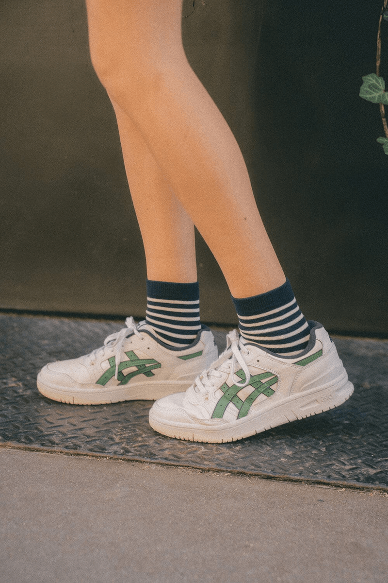 Brandy Melville Striped Socks Navy And White Stripes