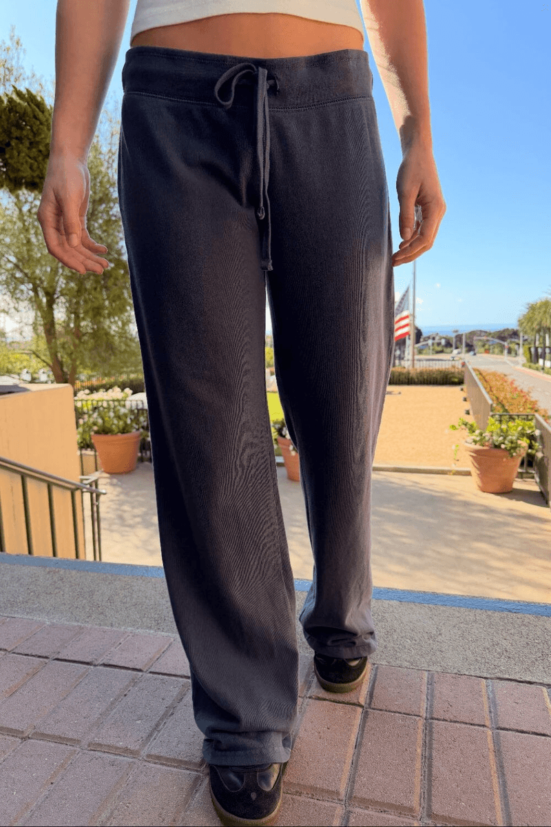 Brandy Melville Hilary Celana Yoga Navy