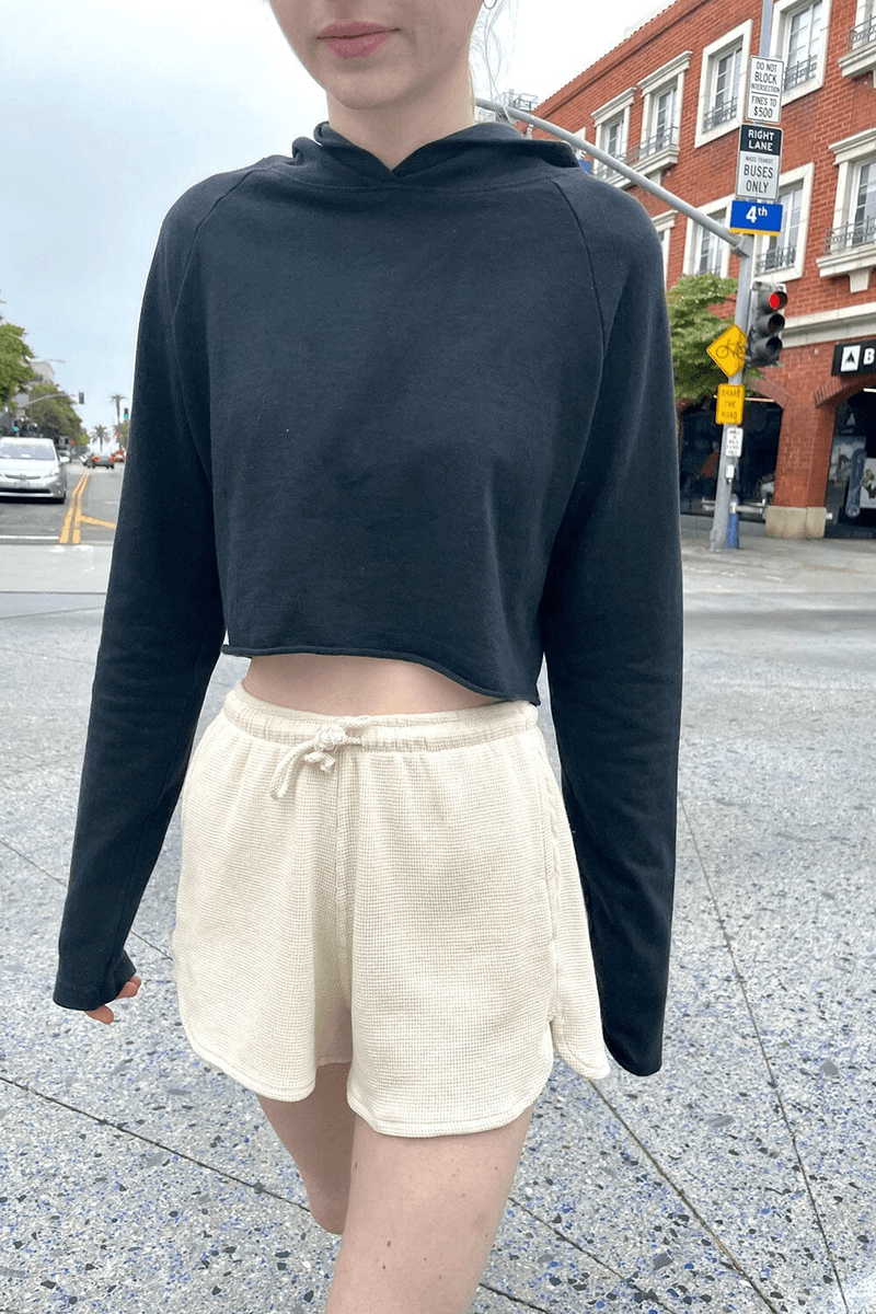 Brandy Melville Celana Pendek Thermal Musim Panas Ivory