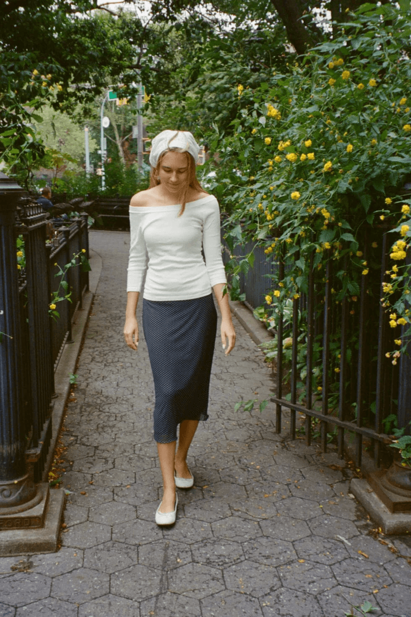 Brandy Melville Sephira Midi Sukně S Puntíky Námořnická Modrá S Bílými Puntíky