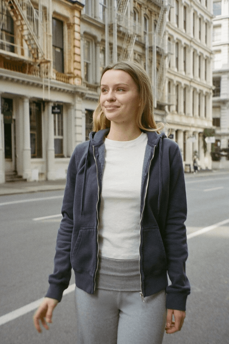 Brandy Melville Christy Hoodie Azul Marinho Desbotado