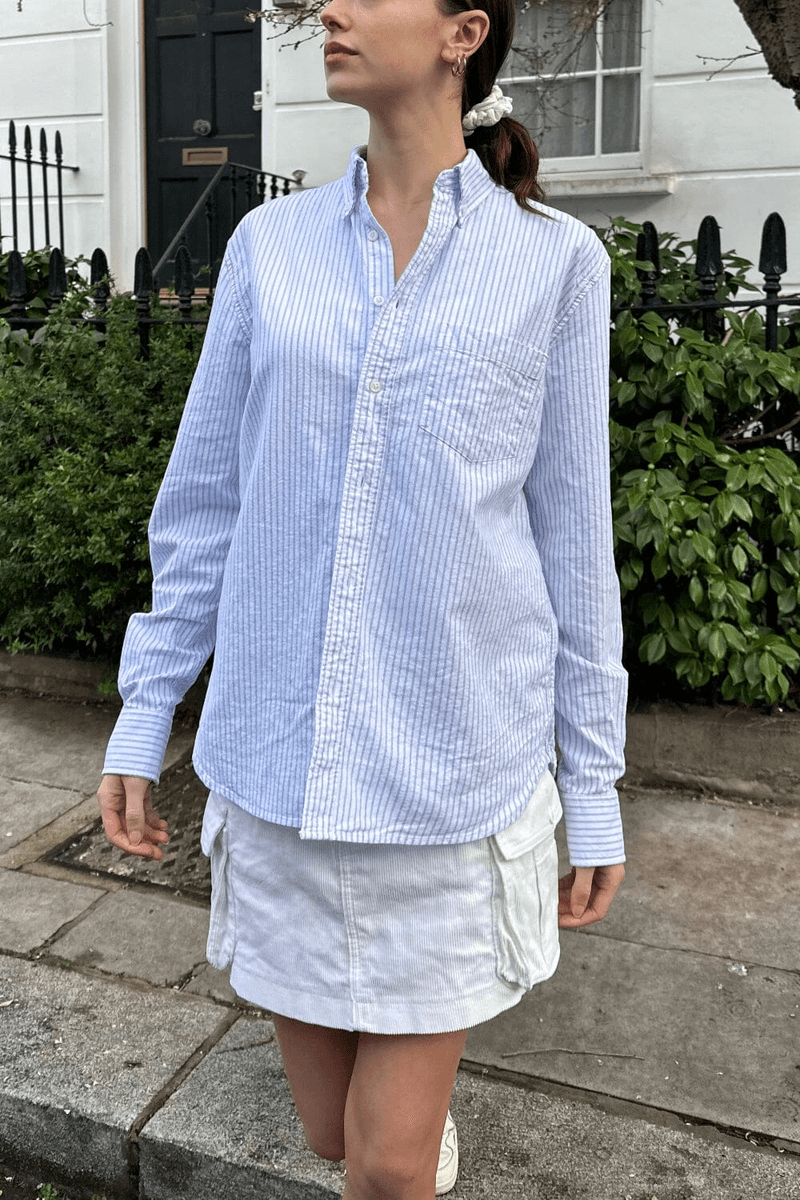 Brandy Melville Stephanie Stripe Top Garis Vertikal Biru Muda