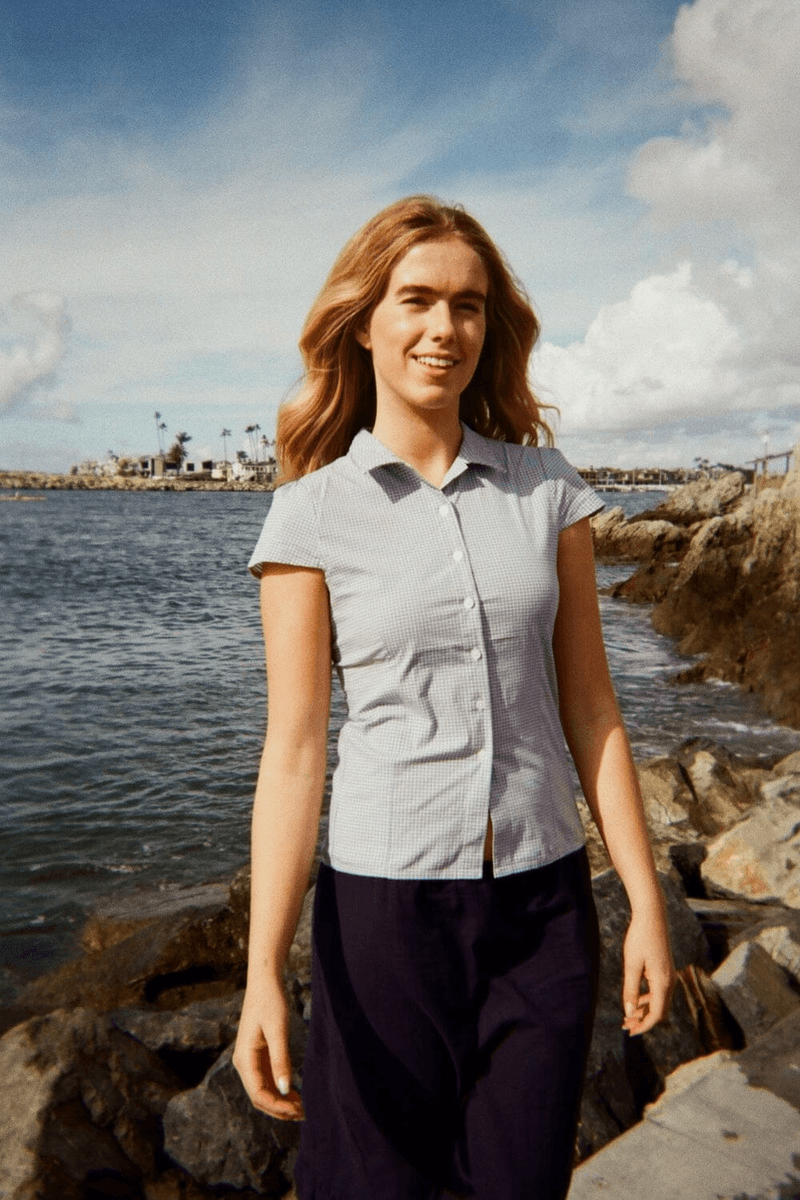 Brandy Melville Atasan Plaid Rue Biru Dan Putih