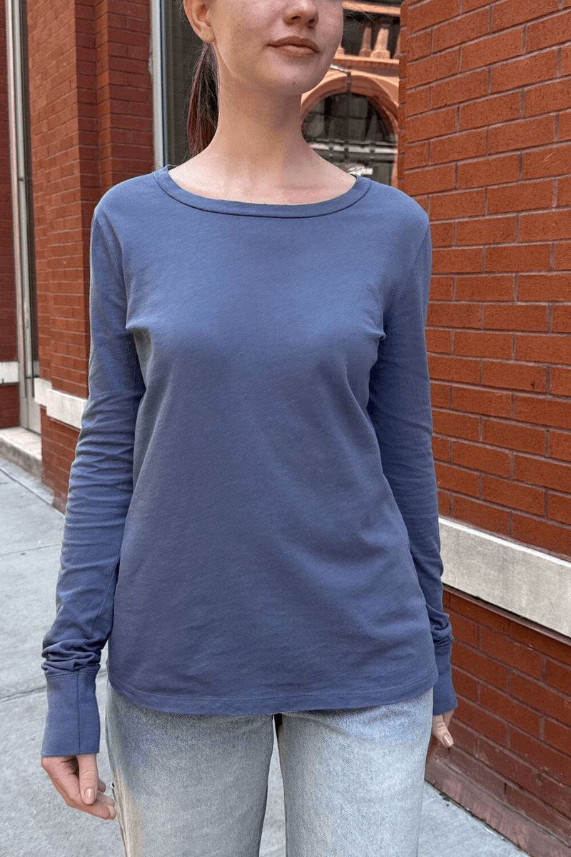 Brandy Melville Tori Top Vybledlá Námořnická Modrá