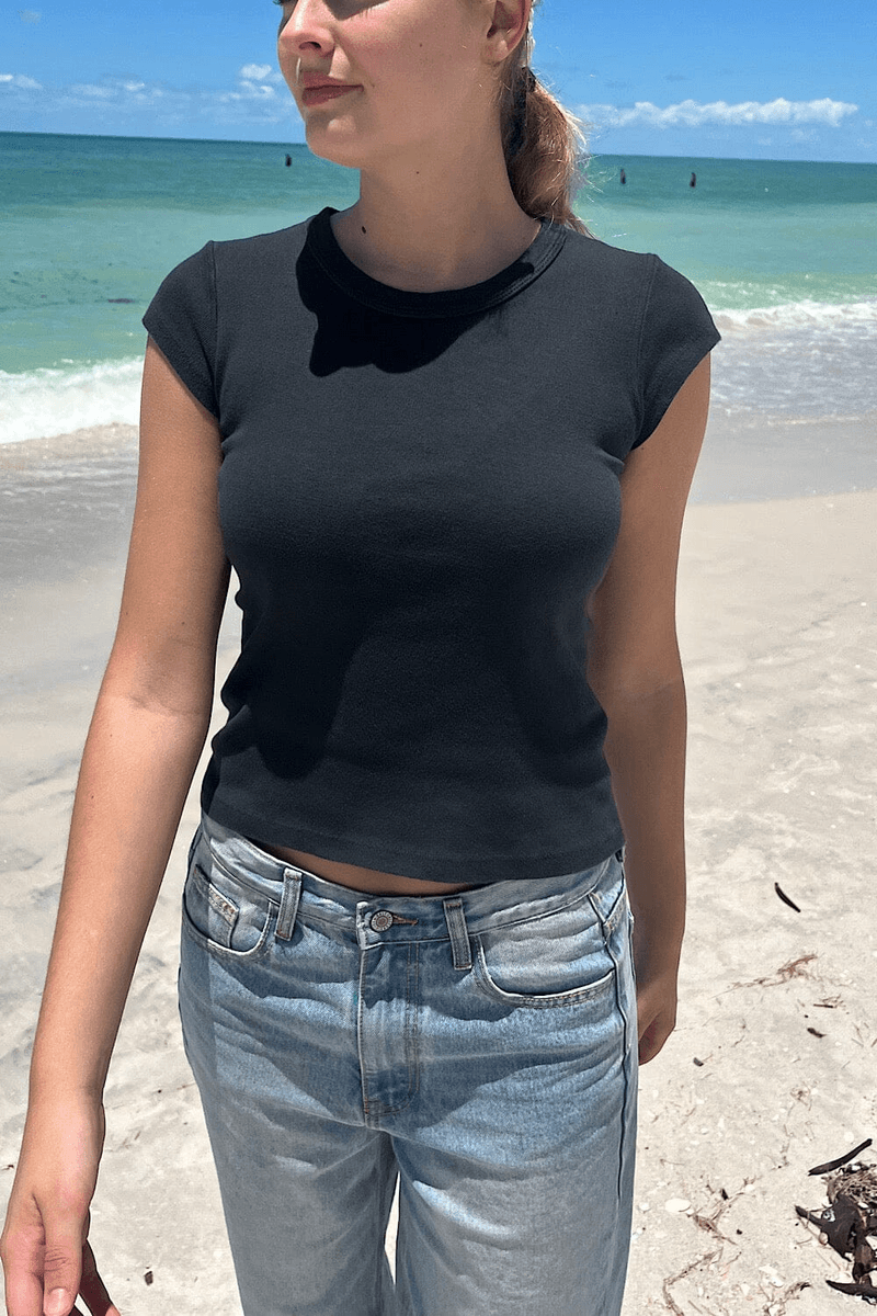 Brandy Melville Hailie Top Hitam