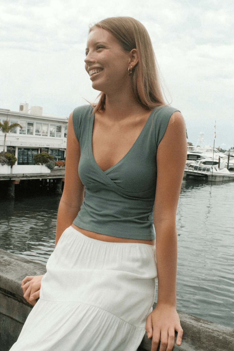 Brandy Melville Amara Tank Matcha Hijau