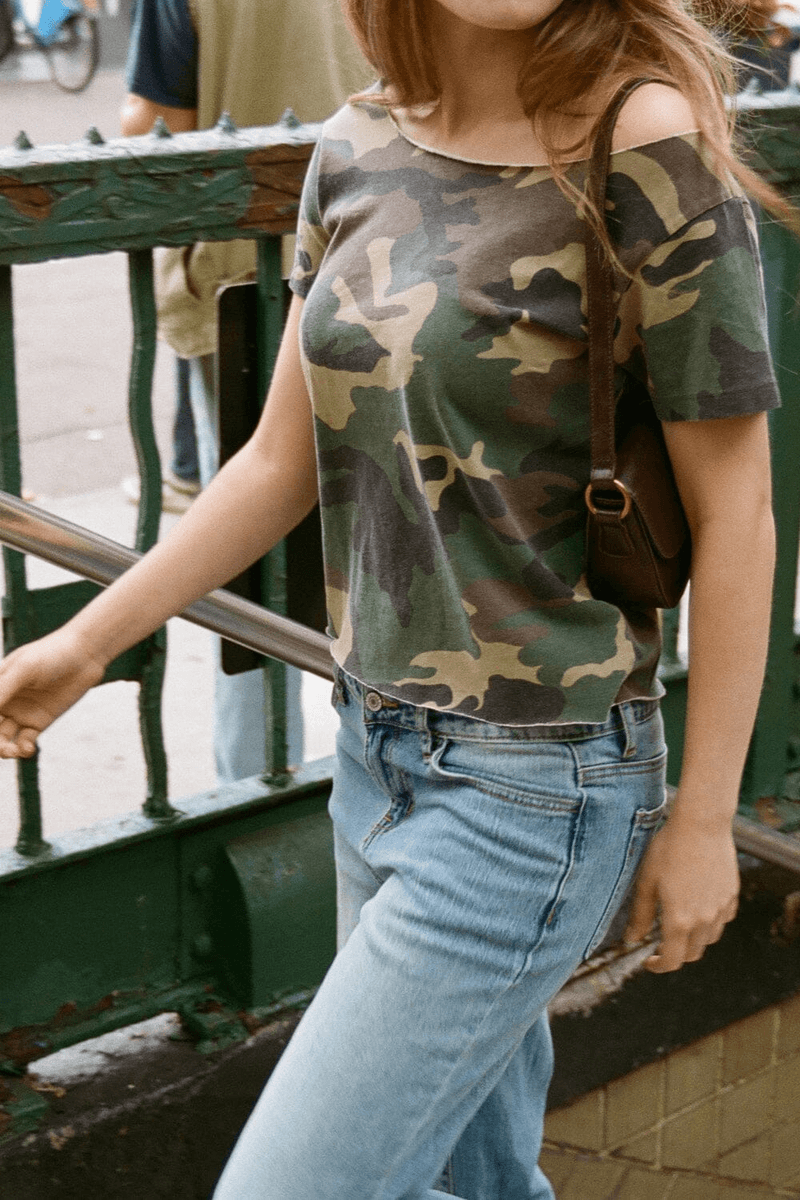 Brandy Melville Robyn Atasan Off The Shoulder Kamuflase