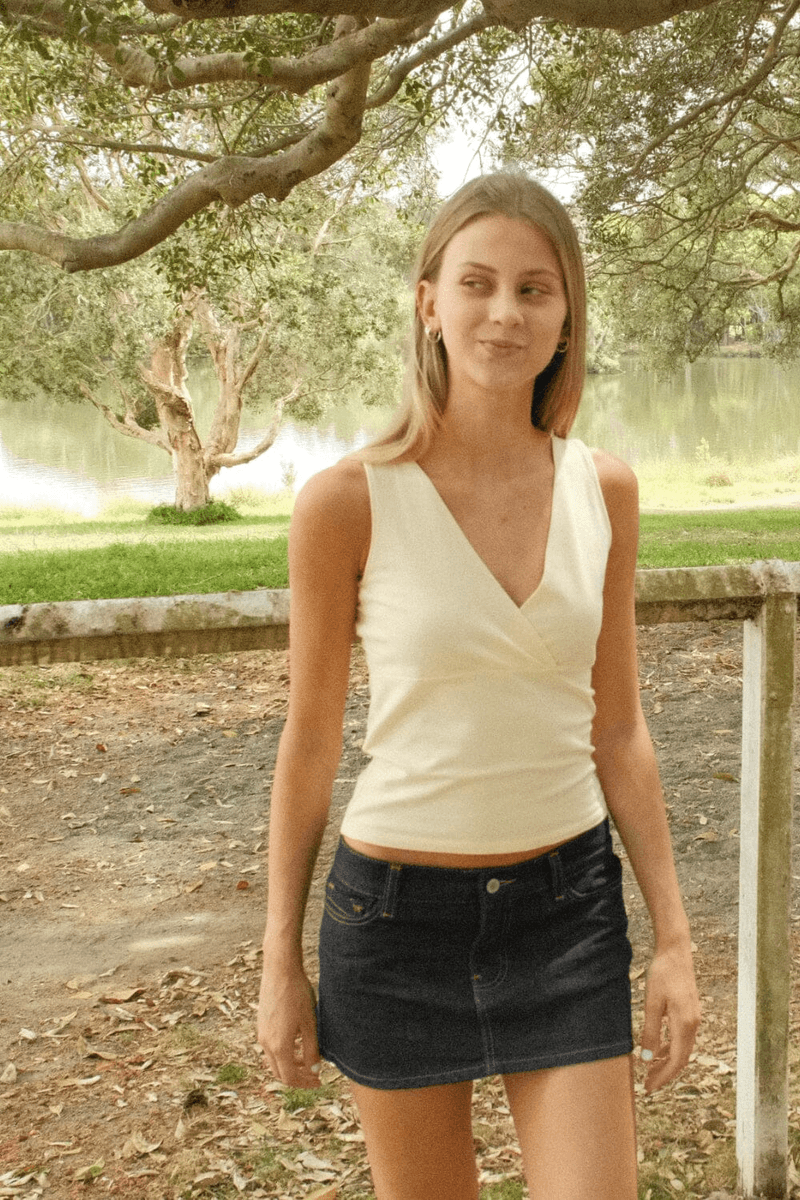 Brandy Melville Halle Top Kuning Pastel