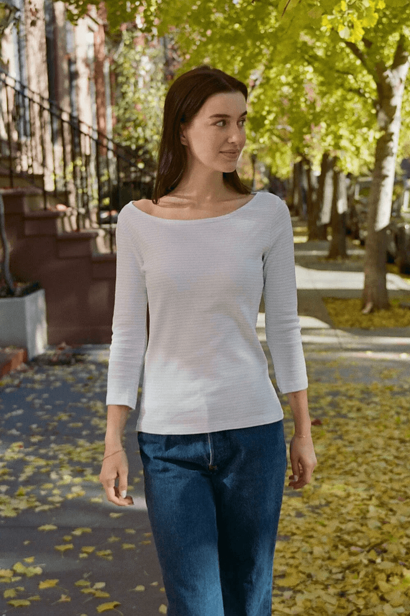 Brandy Melville Jennie Pruhovaný Top Světle Modrý S Bílými Pruhy