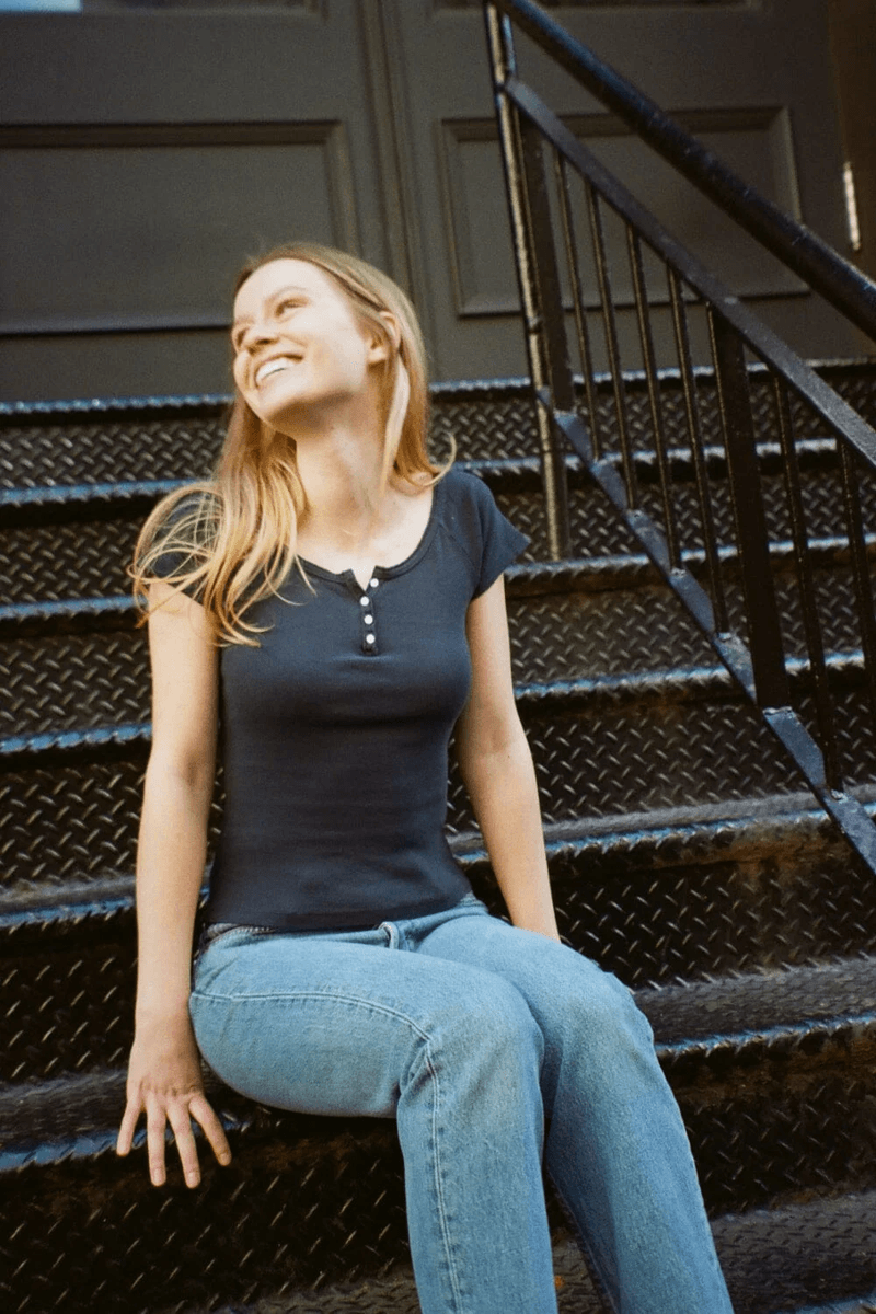 Brandy Melville Zelly Top Azul Marinho