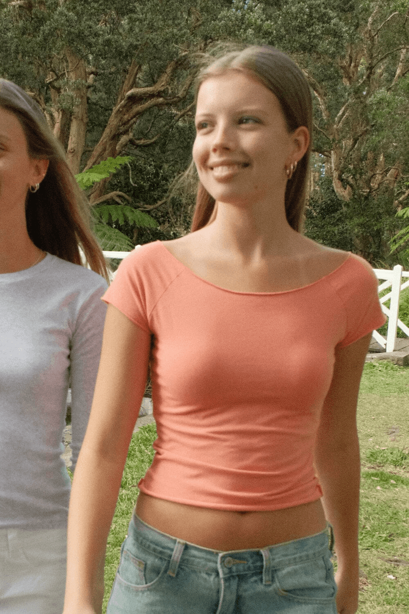 Brandy Melville Bonnie Top Rosa Coral
