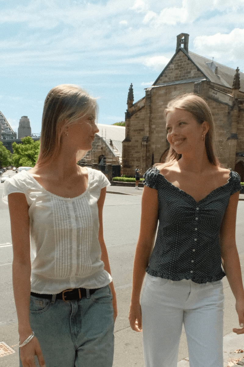 Brandy Melville Aria Top Blanc