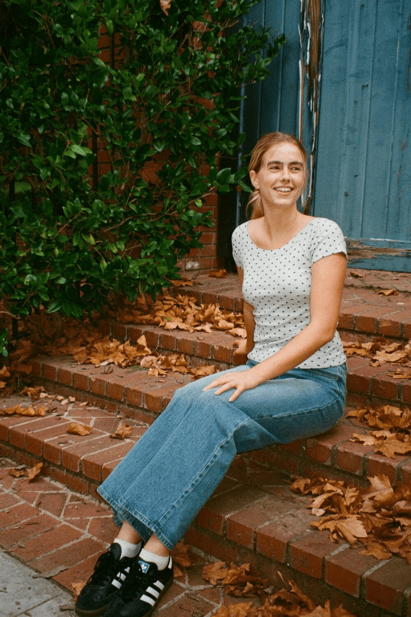 Brandy Melville Ginny Atasan Polka Dot Abu-abu Gelap Dan Polka Dot Hitam